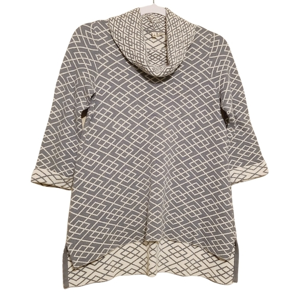 Anthropologie | Moth Gray & White Abstract Print Turtleneck Sweater (Size Small) - Picture 2 of 15